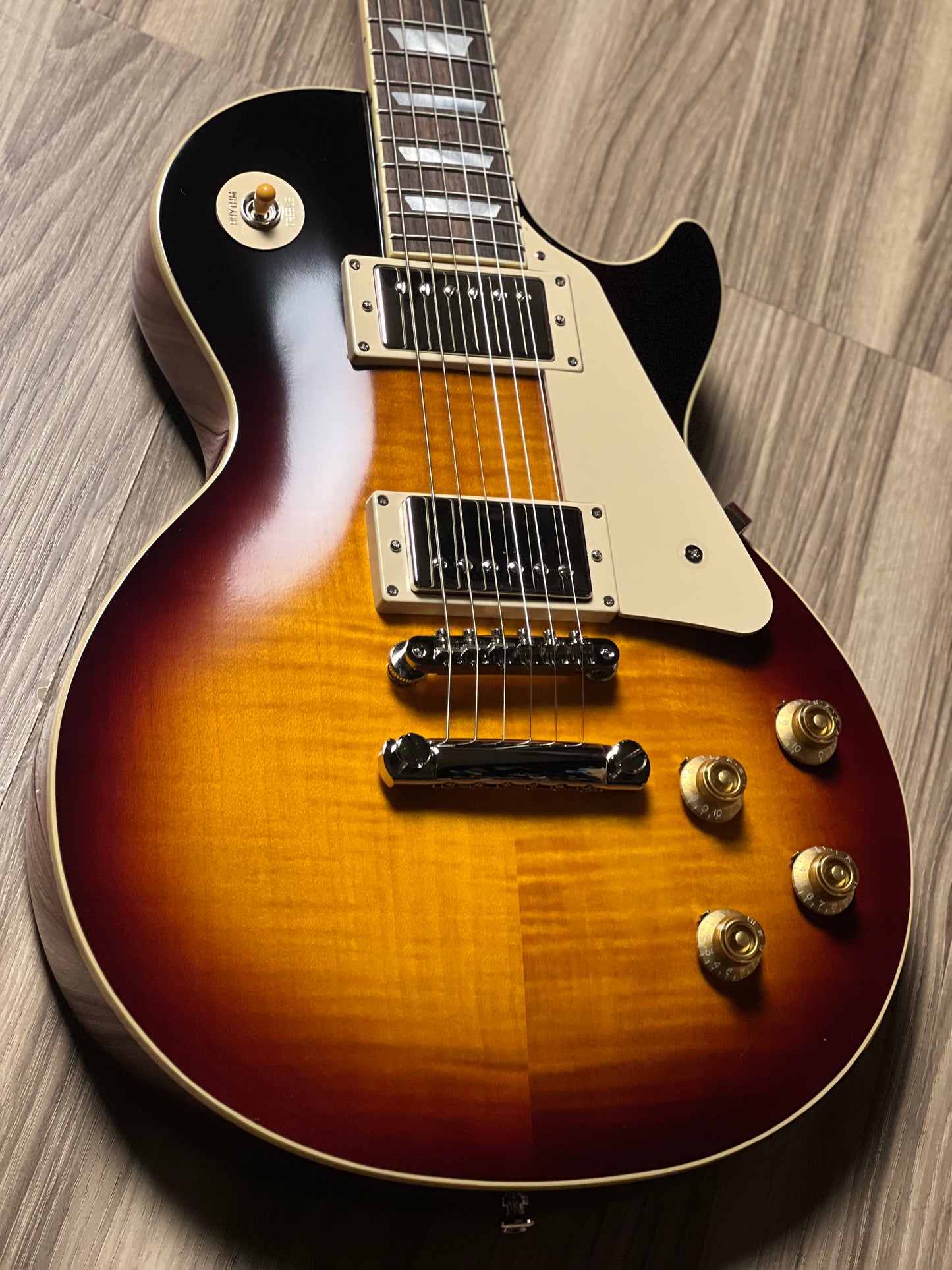 Epiphone 1959 Les Paul Standard Reissue in Washed Bourbon Burst w/Case 25011520083
