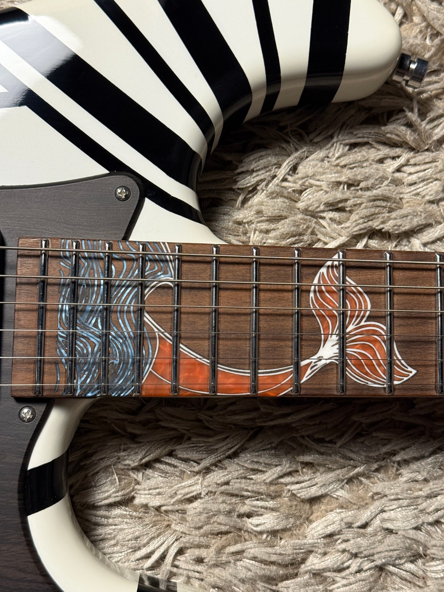 Dhatarattha Custom DST HSS in White with Black Stripes and "Whale Tail" Inlay