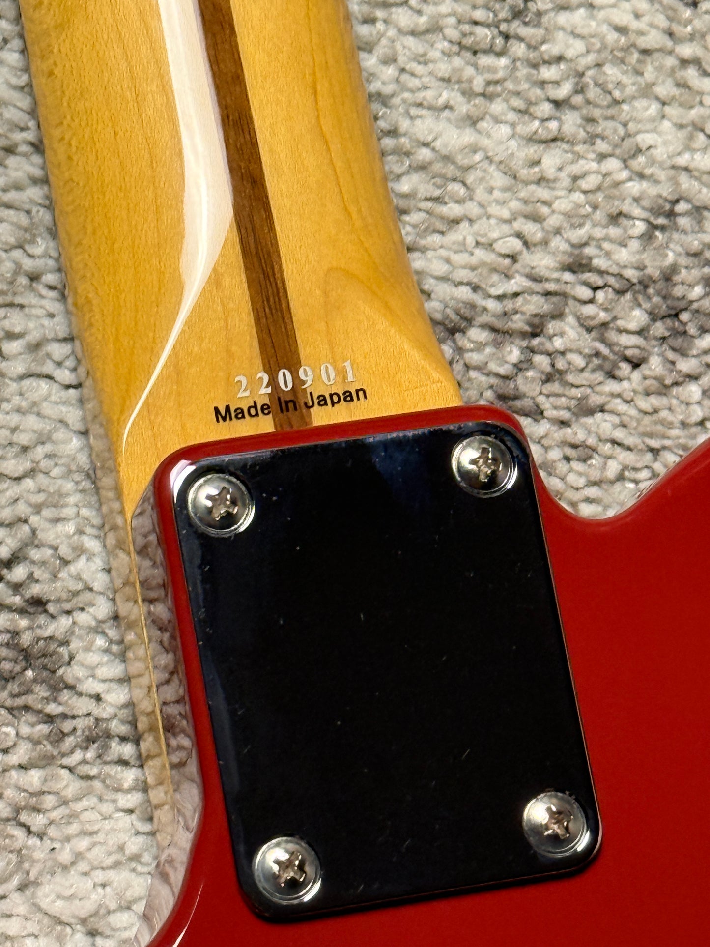 Tokai ATE DKR/R Breezysound Japan in Dakota Red