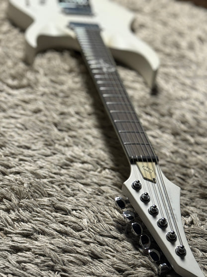 Solar A1.6VINTER in Pearl White Matte