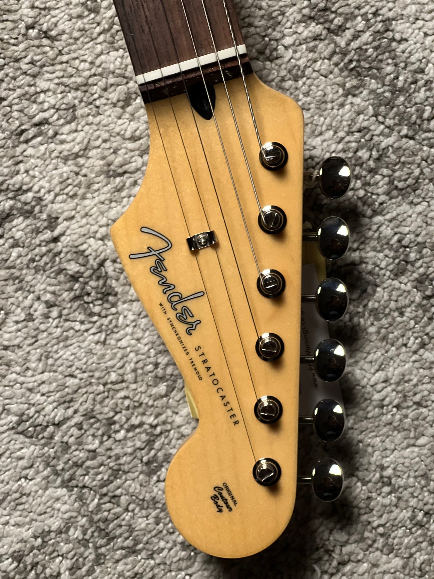 Fender Japan Hybrid II Stratocaster with RW FB in US Blonde JD24016863