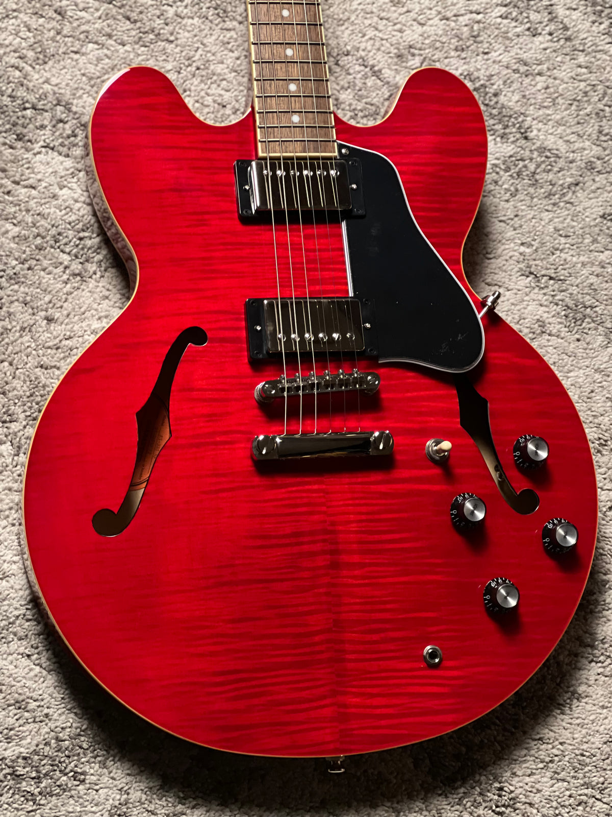 Epiphone Inspired by Gibson ES-335 Figured in Cherry 57 Classics