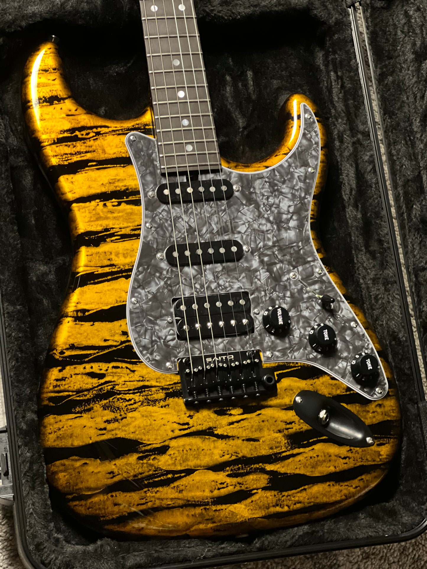 Saito S-622CS BEYOND SSH in Kin Oni with Hardshell Case 253391