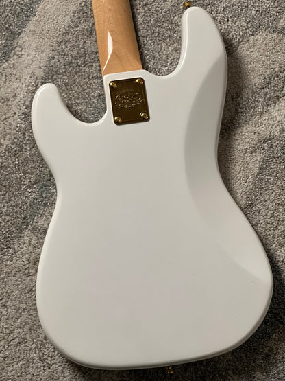 SQOE SPB609 4-STRING PB-STYLE in White