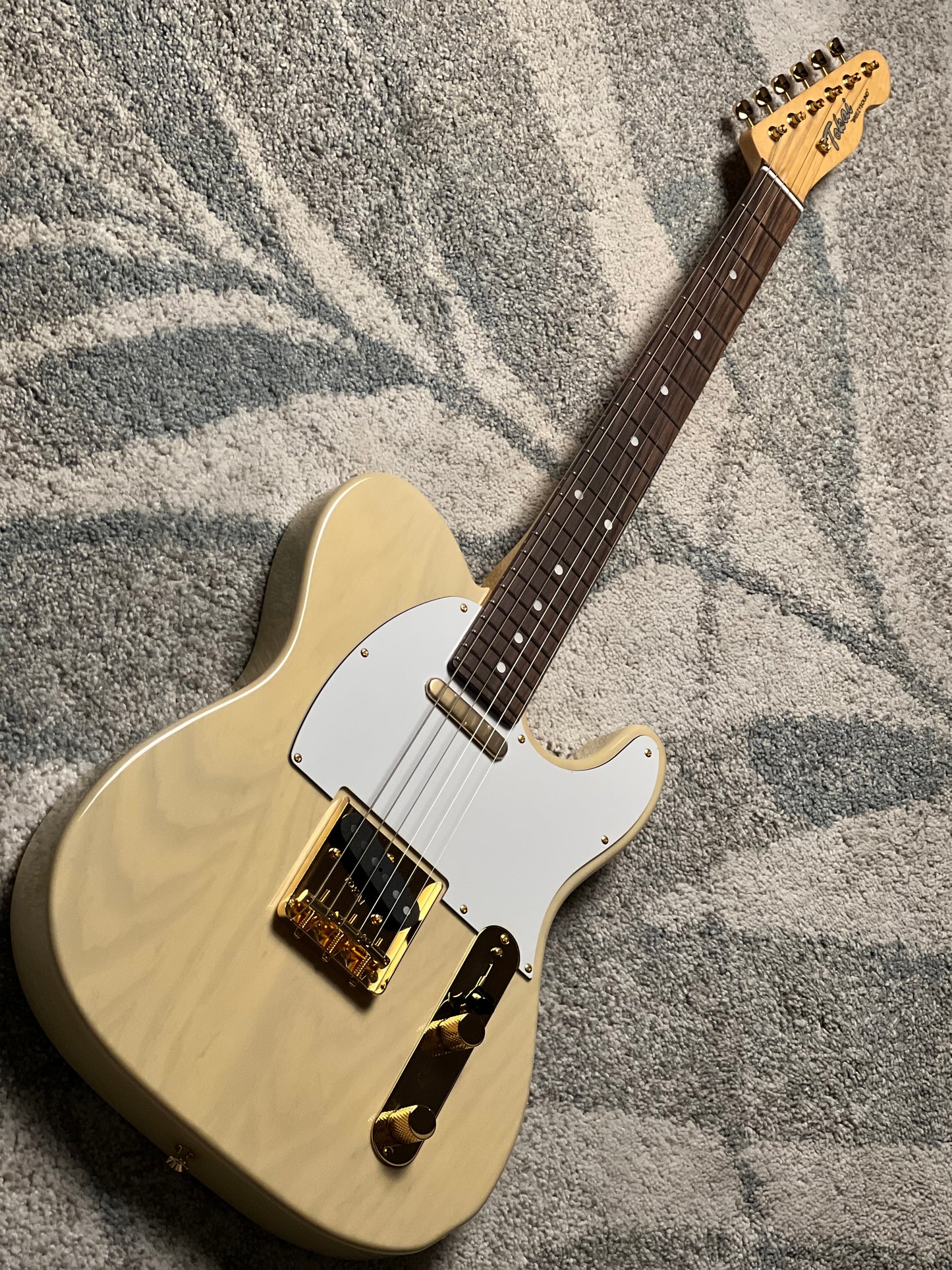 Tokai Japan ATE-102G/R Breezysound Japan in See Thru White with Gold Hardware 231338