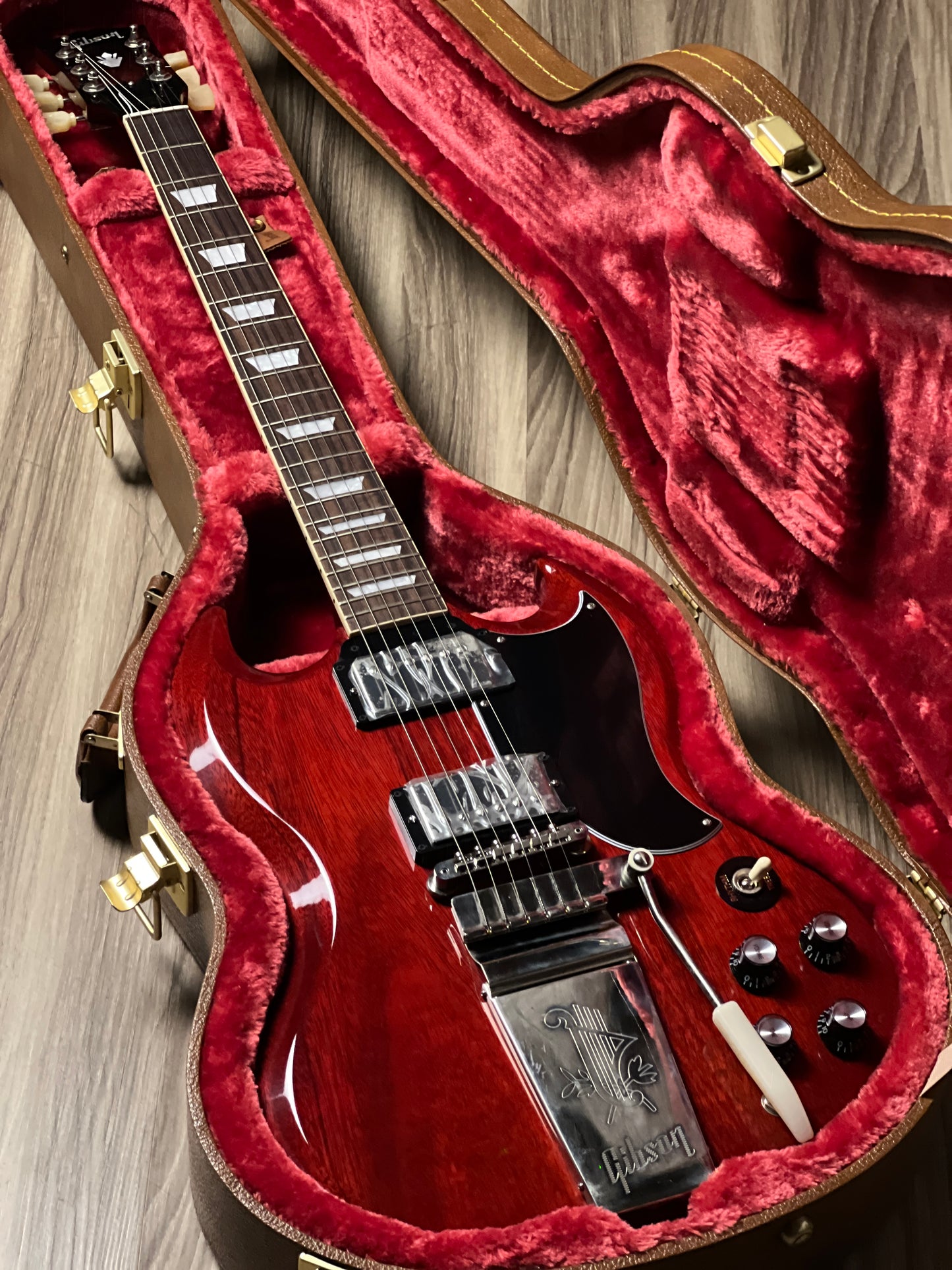 Gibson SG Standard `61 Maestro Vibrola - Vintage Cherry 205130328