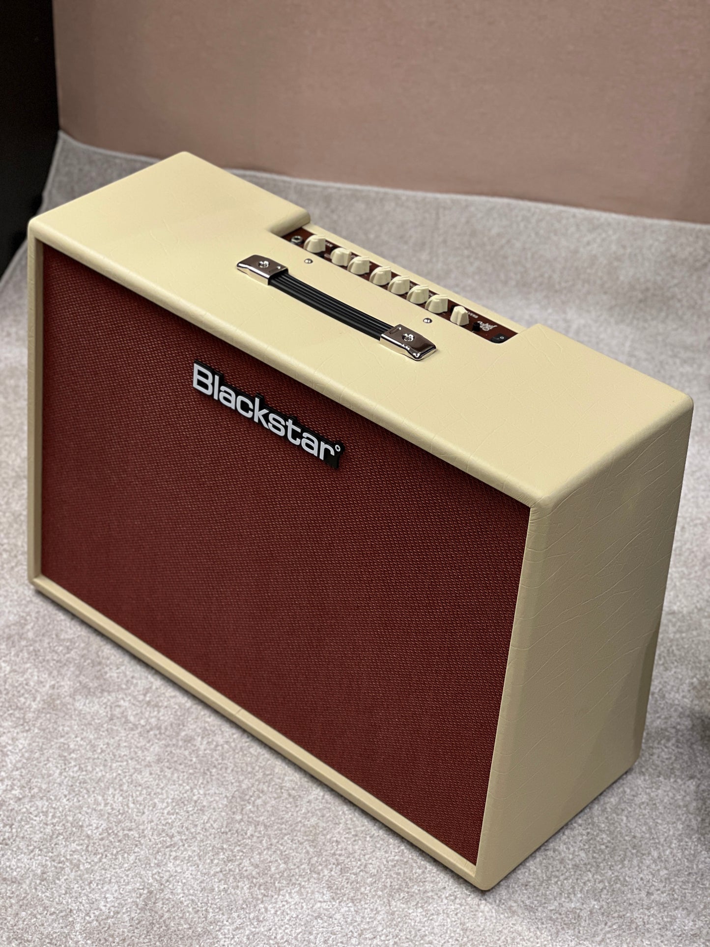 Blackstar Debut 100R 2X12R Combo in Cream