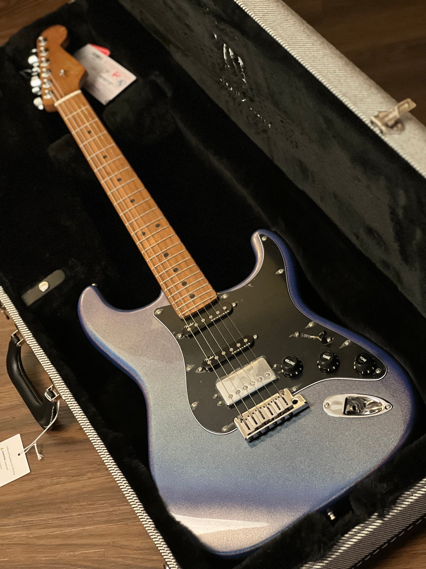 Fender 70th Anniversary Ultra Stratocaster with Maple FB in Amethyst