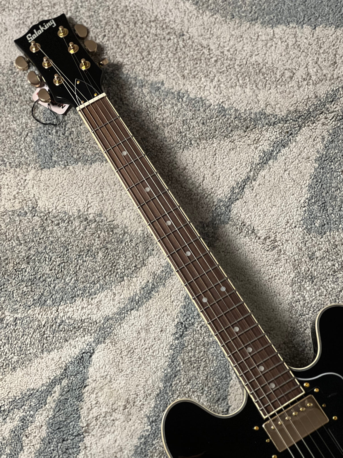 Soloking SH-335 Heritage in Ebony Black with Gold Hardware