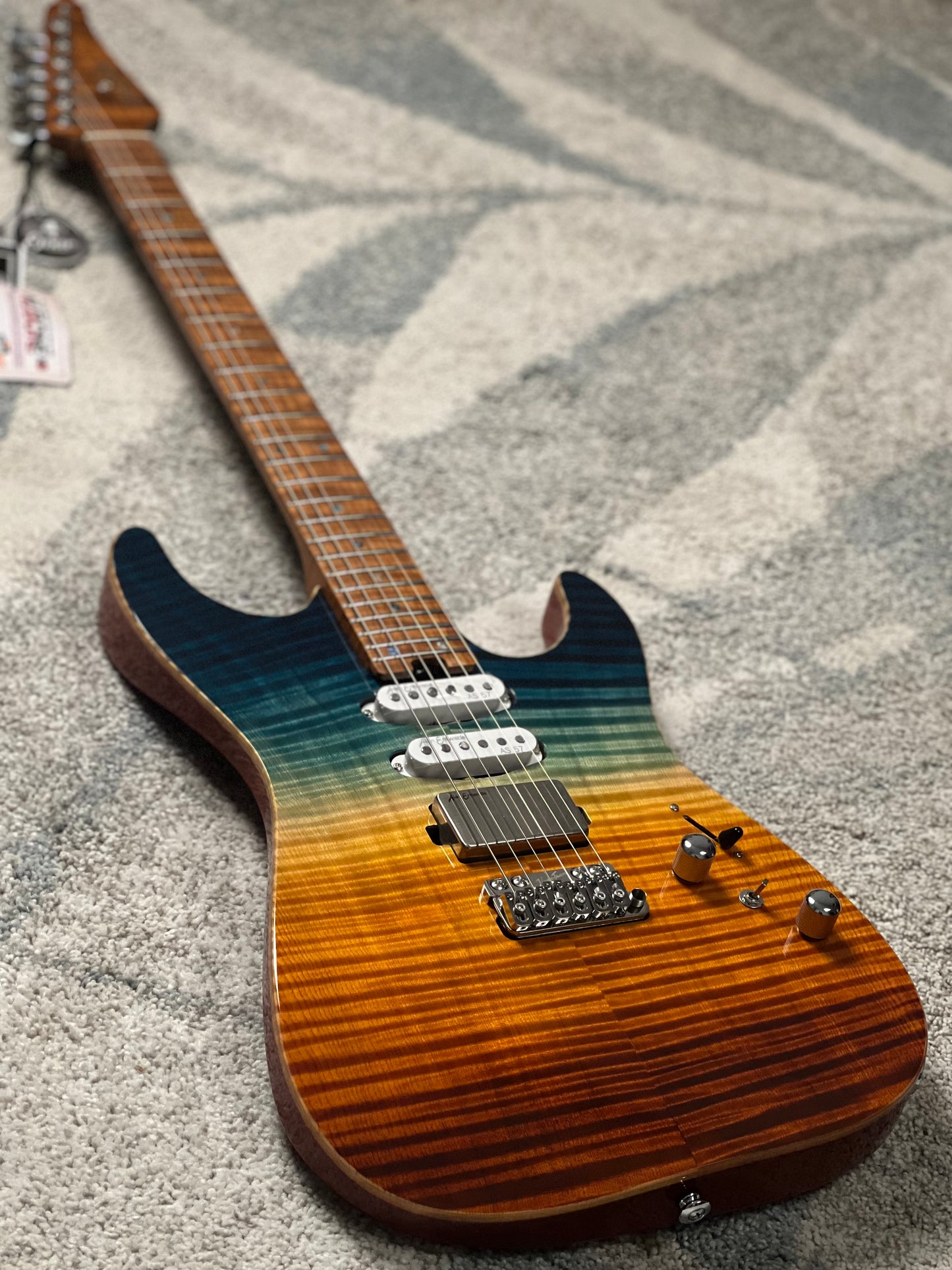 Soloking MS-1 Custom 24 HSS FMN VT with Roasted Flame Maple Neck in Beach Sunset Surf Fade JESCAR