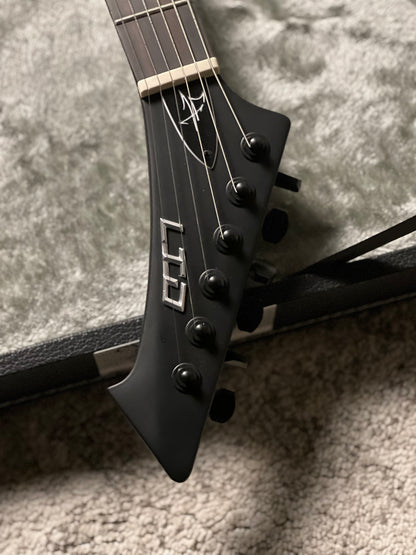 ESP LTD Vulture BLKS James Hetfield Signature in Black Satin W23111260