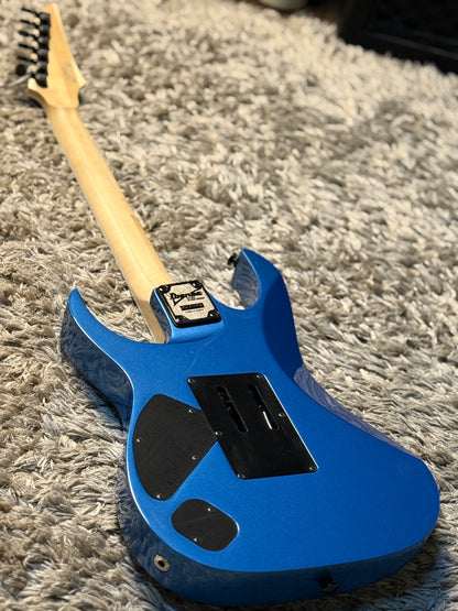 Ibanez RG565R Genesis Collection in Electric Blue
