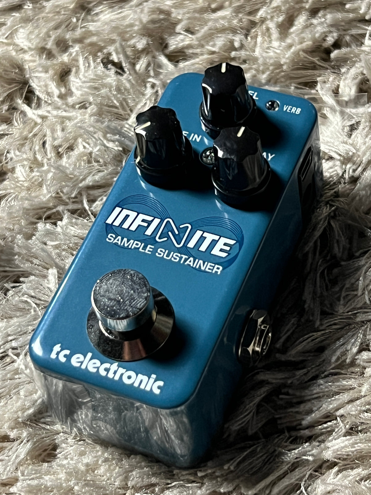 TC Electronic INFINITE Mini Sample Sustainer – nafiriguitar.com