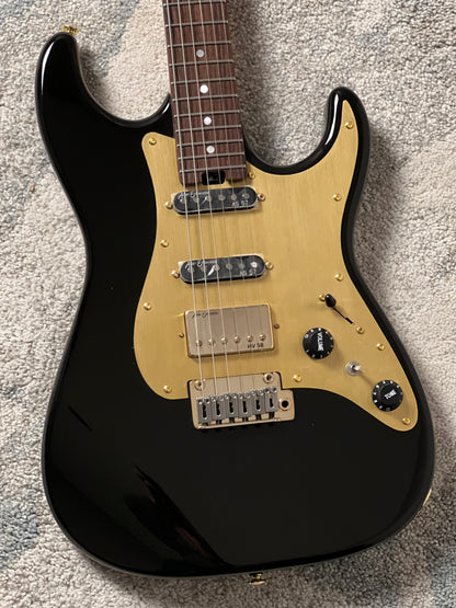 Soloking MS-1 Classic MKII in Black Beauty Anodized Gold Pickguard with Rosewood FB JESCAR