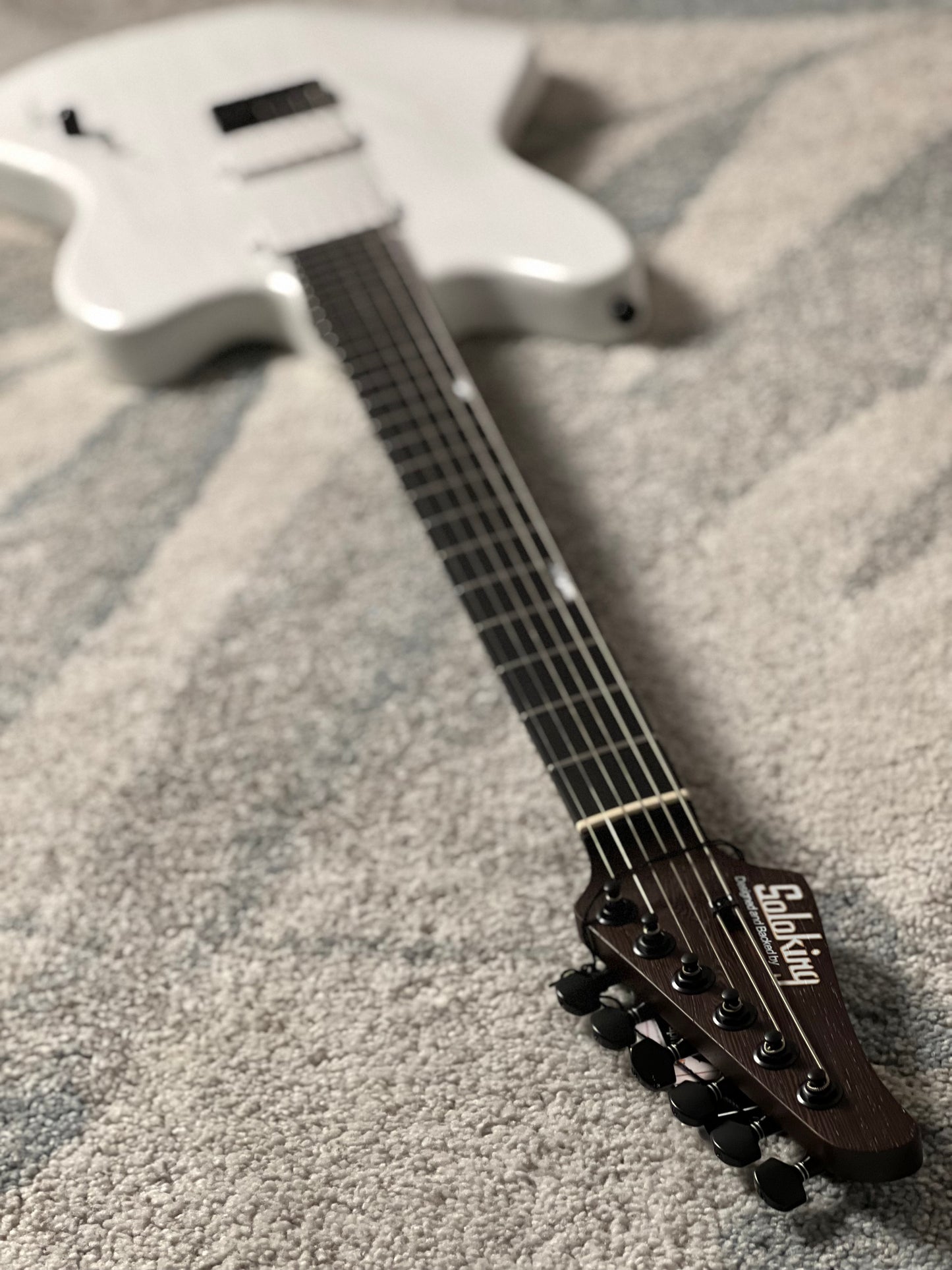 Soloking MJM-1 Custom Baritone HH with Wenge Neck in Open Pore White