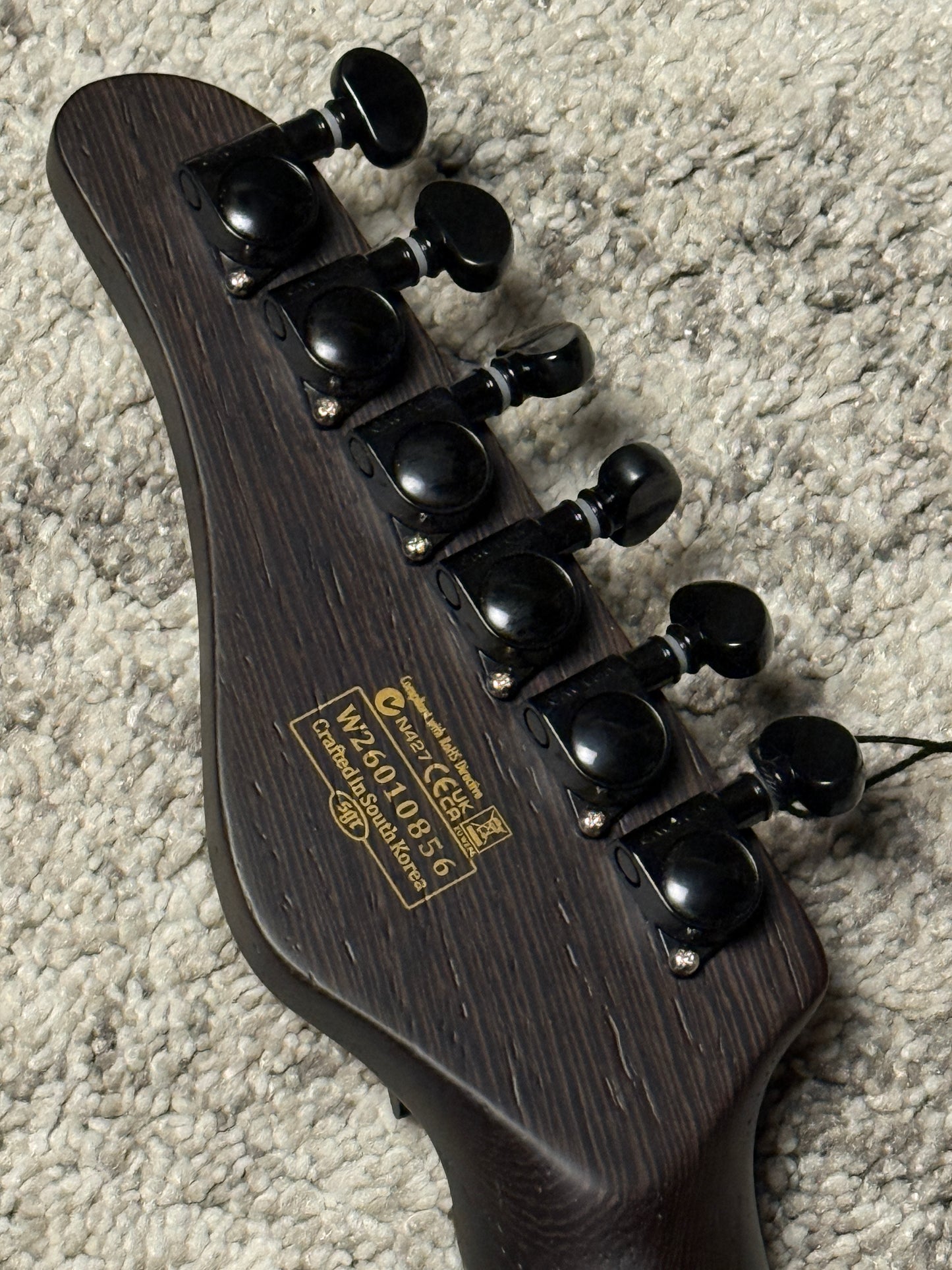 Schecter Sun Valley Super Shredder Exotic in Black Limba W26010856