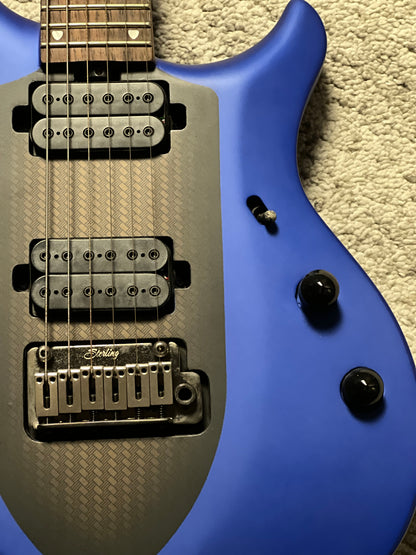 Sterling by Music Man MAJ100-SSP John Petrucci Majesty w/Bag in Siberian Sapphire 230506801