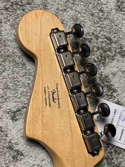 Squier FSR Classic Vibe 70s Jazzmaster พร้อม Laurel FB สี Lake Placid Blue