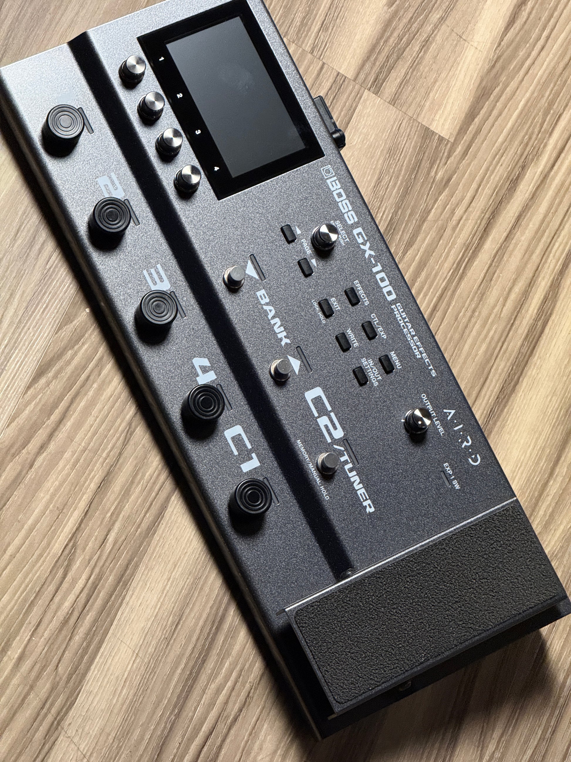 Boss GX-100 Guitar Multi effects Pedal (USED) –