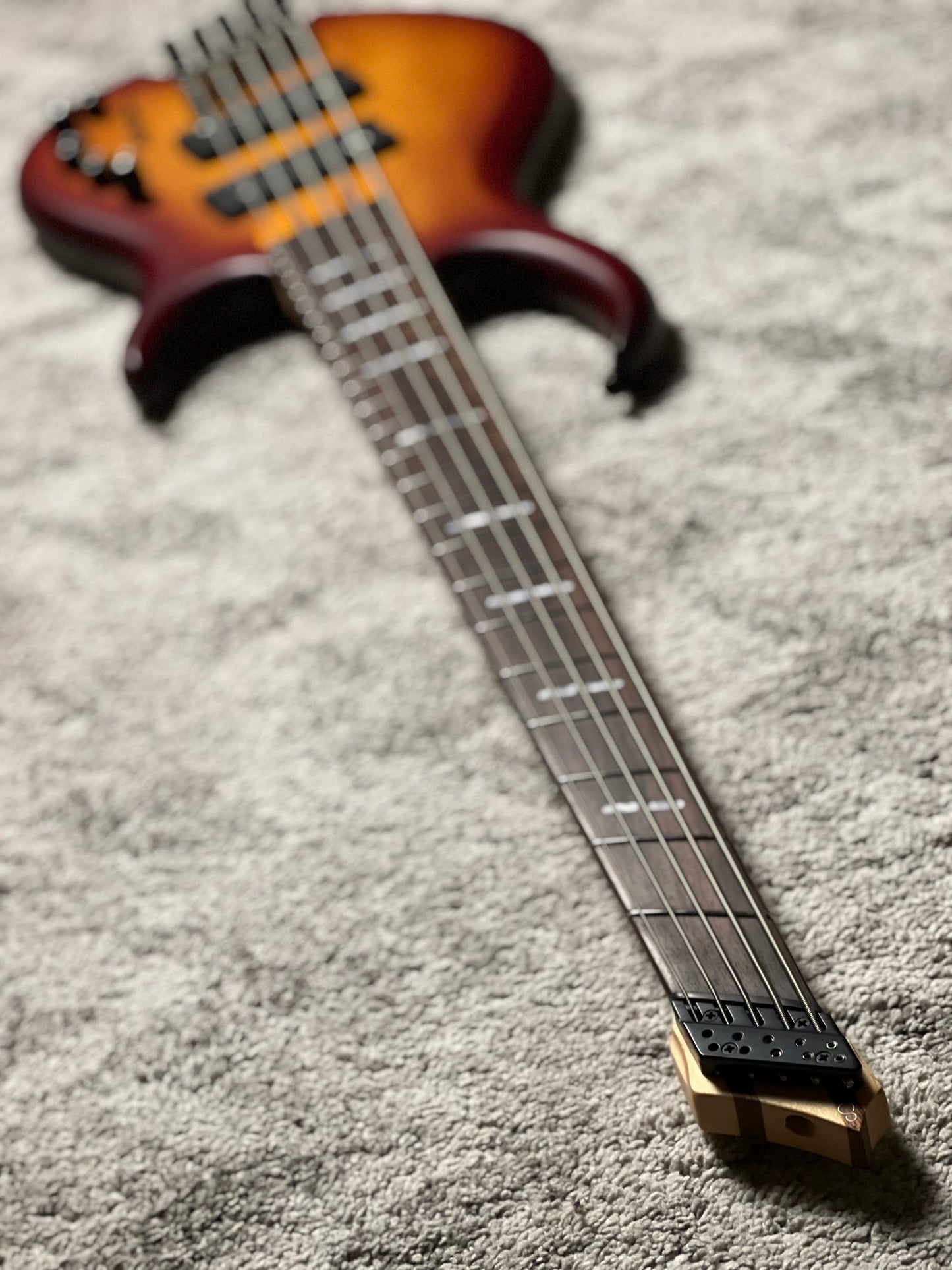 Sire Marcus Miller M6 5-string Headless in Tobacco Sunburst Satin