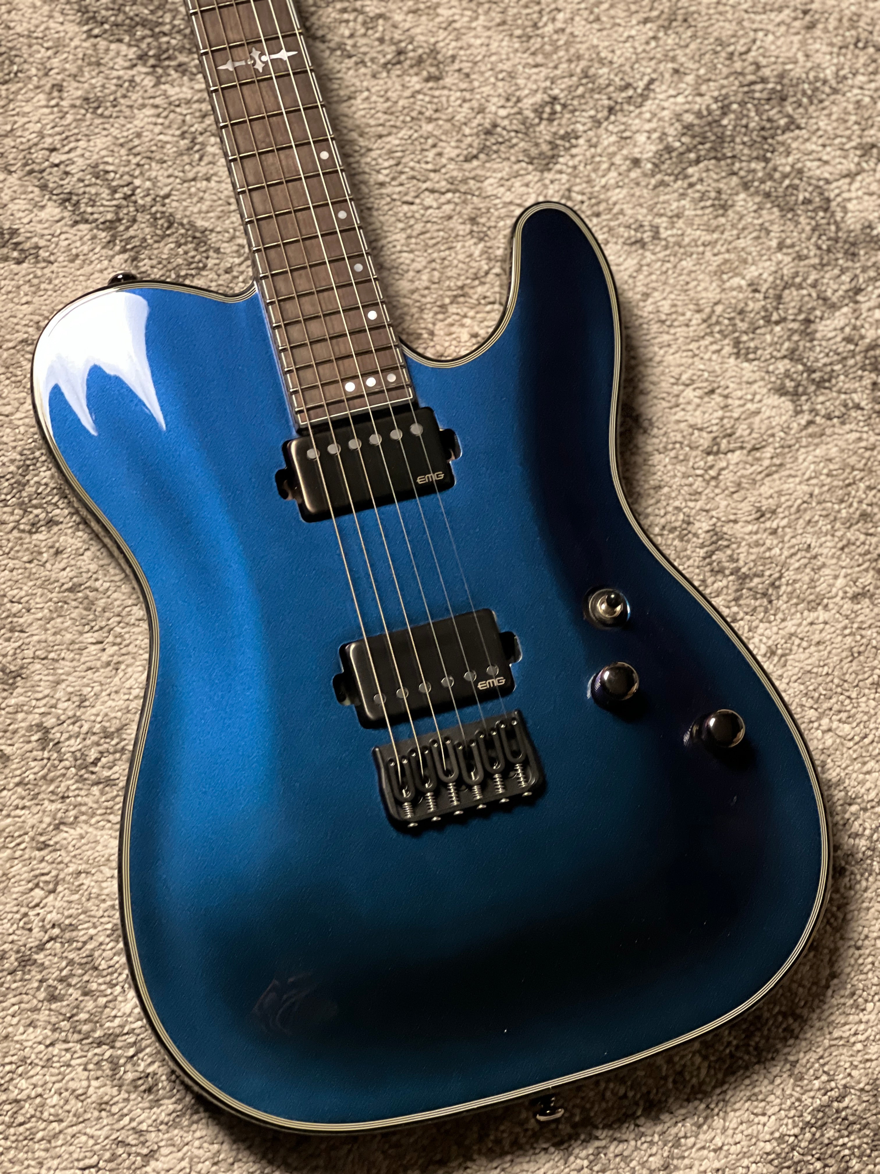Schecter Hellraiser Hybrid PT Electric Guitar in Ultraviolet