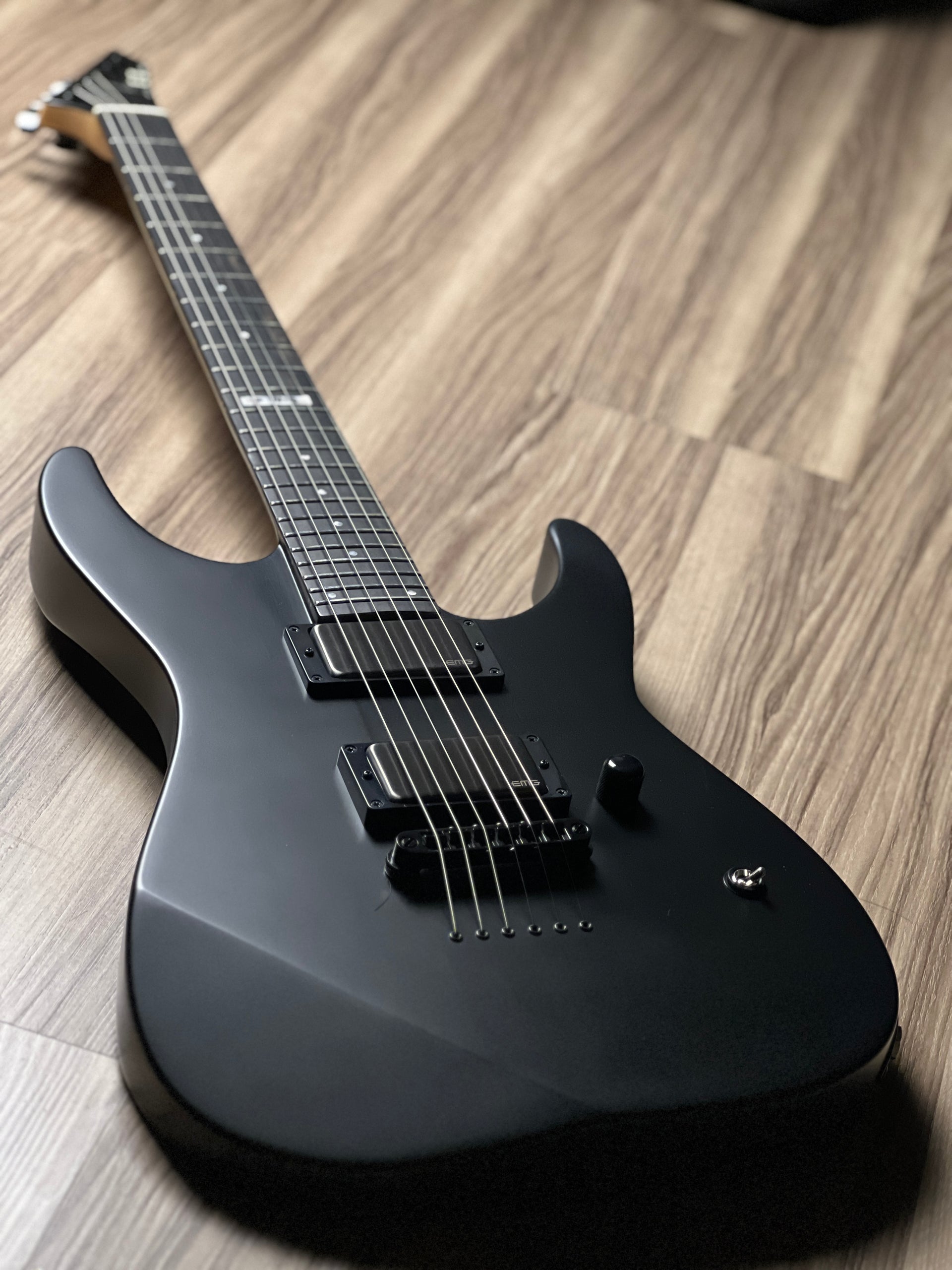 jeff ling gear ESP E-II JL-1 M-II NT Jeff Ling Signature Parkway Drive in Black Satin – nafiriguitar.com
