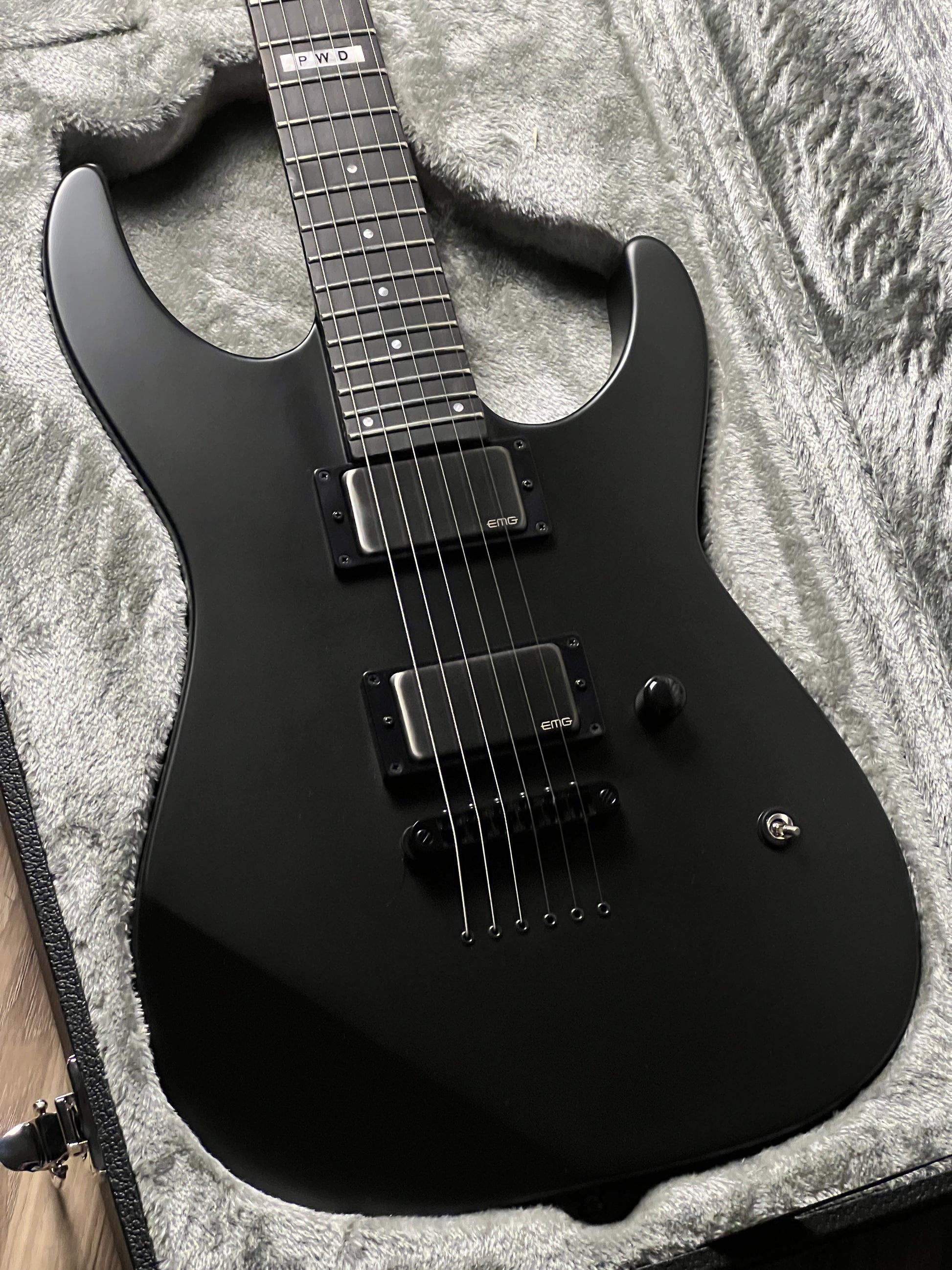jeff ling gear ESP E-II JL-1 M-II NT Jeff Ling Signature Parkway Drive in Black Satin – nafiriguitar.com