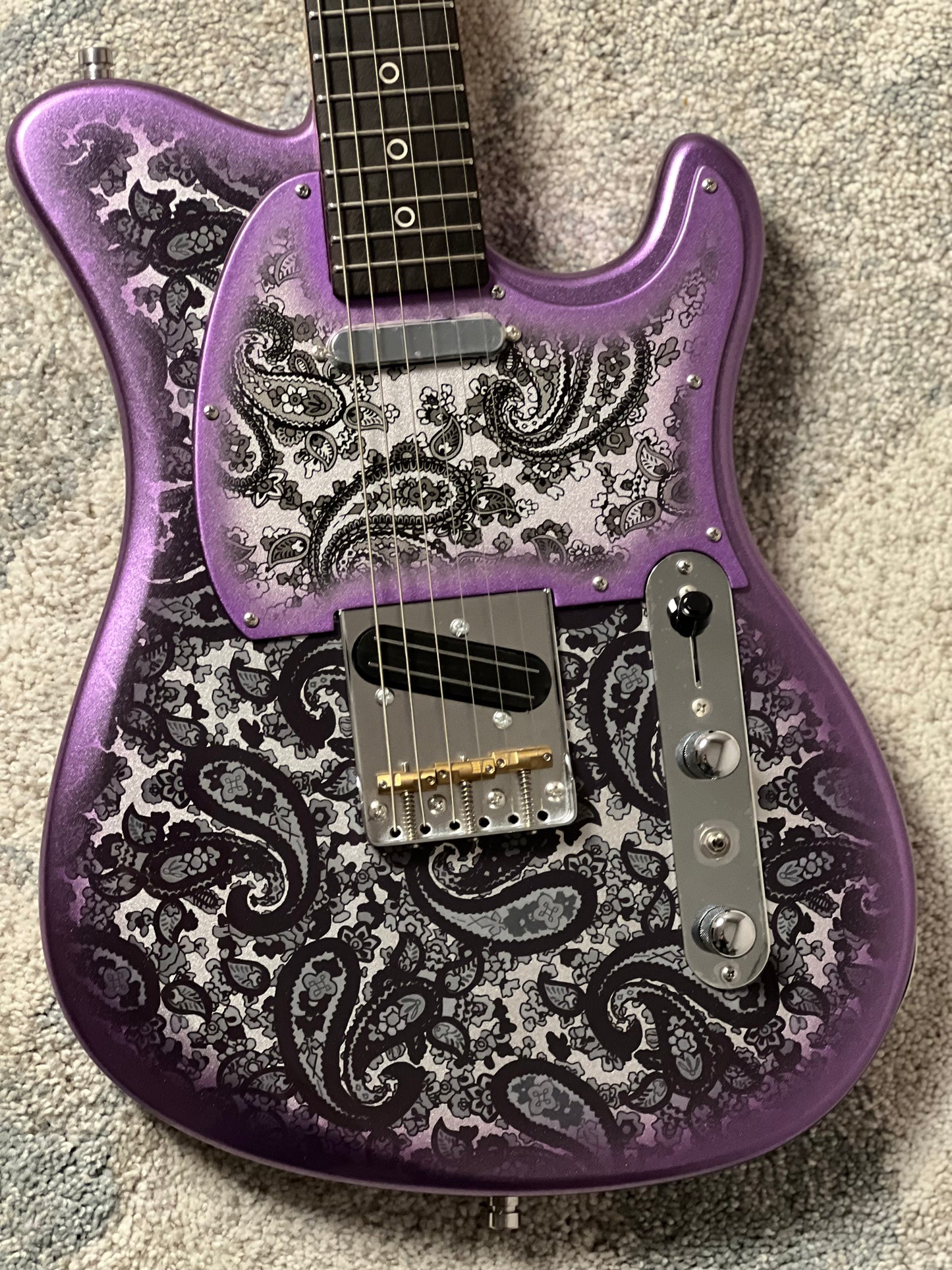Dhatarattha Performance DTL in Purple Burst Over Black Paisley with Rosewood FB