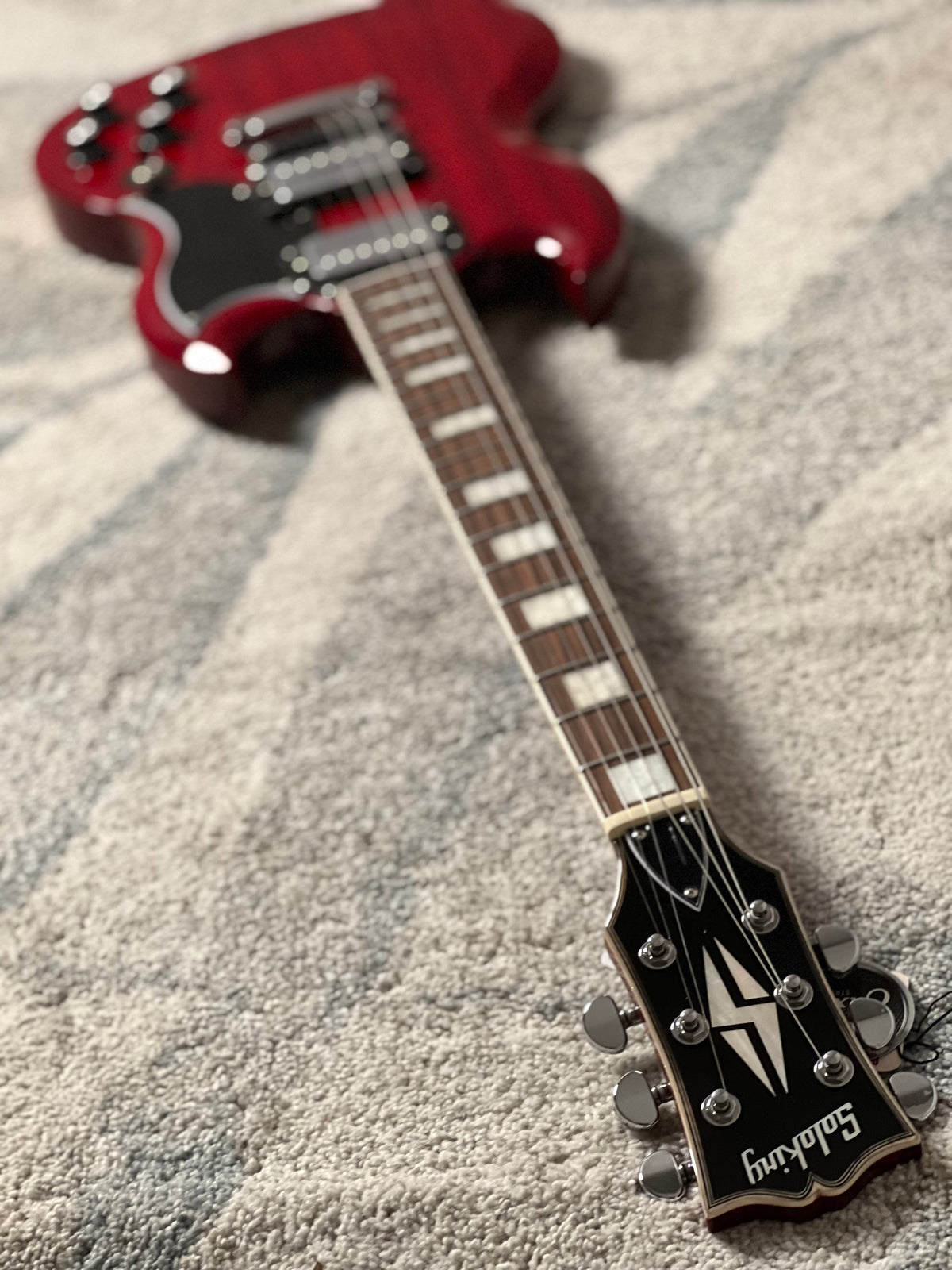 Soloking SG61 MKII in Transparent Red Cherry