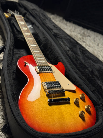 Gibson Les Paul Studio Cherry Sunburst with Gigbag 231140323