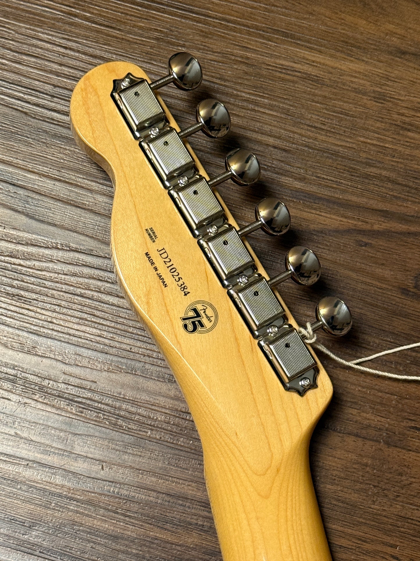 Fender Japan Offset Telecaster with Maple FB in Butterscotch Blonde JD21025384