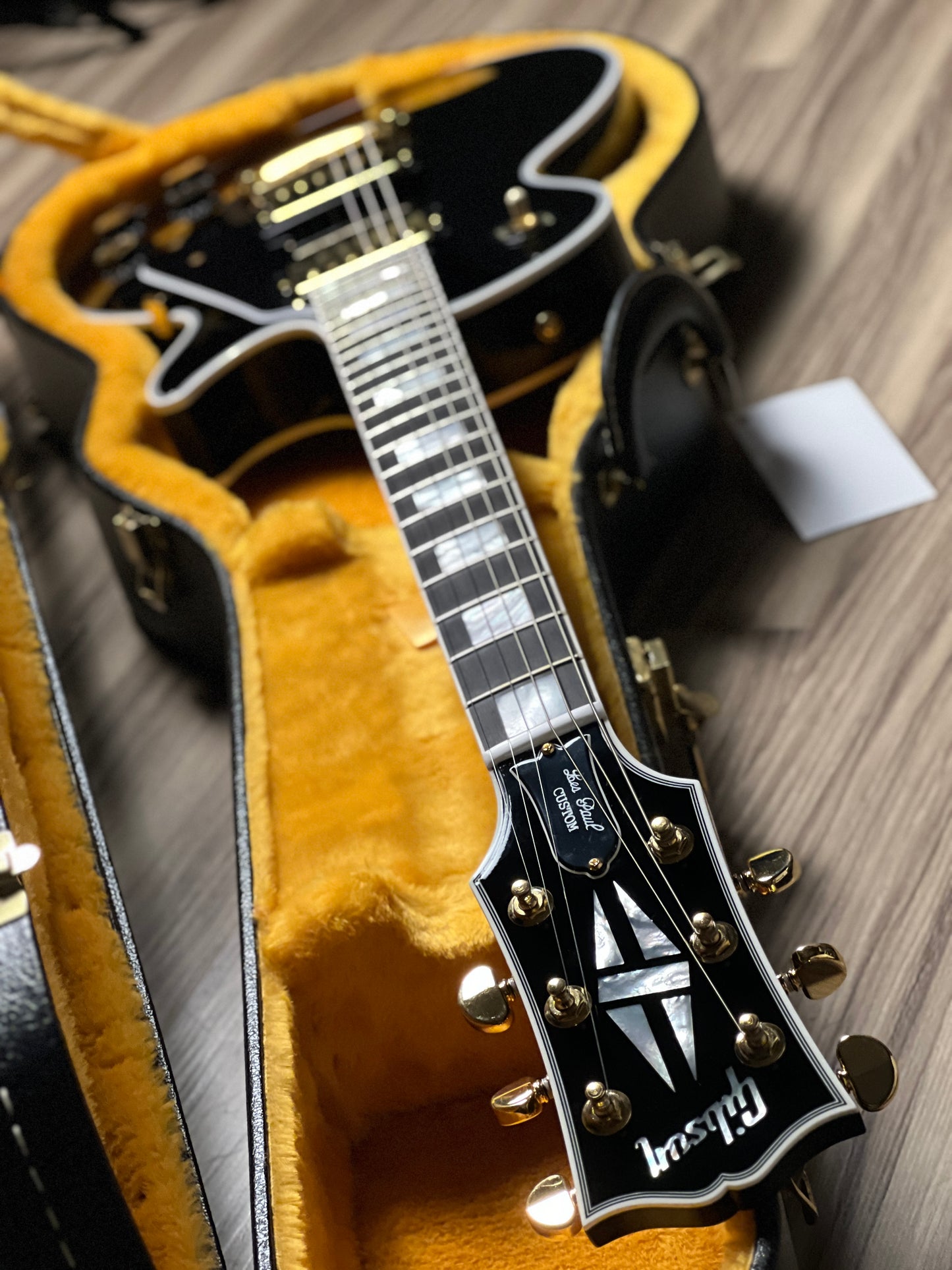 Gibson Les Paul Custom Ebony Fingerboard Gloss in Ebony w/ Case CS 404473