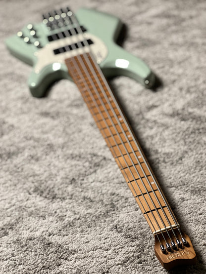 SQOE SBWT750 GR Warrior 5-String Headless Bass in Surf green