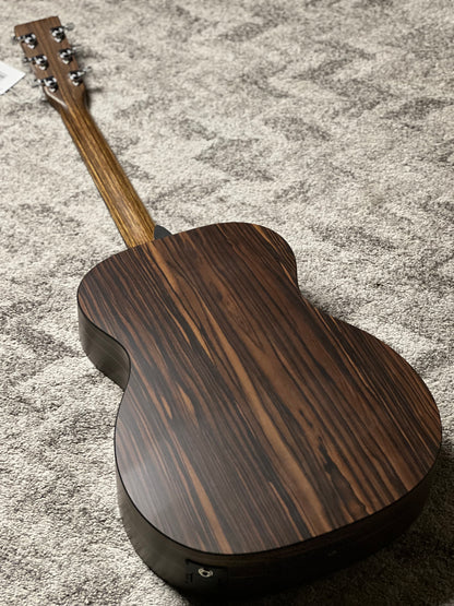 Martin CMX008-000XE Macassar Ebony Limited Edition