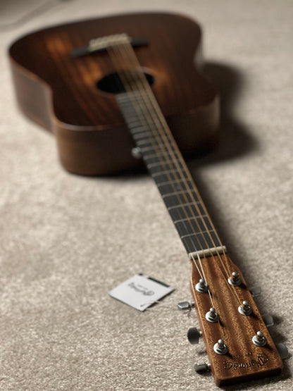 Martin D-JR-E Streetmaster in Mahogany Distressed