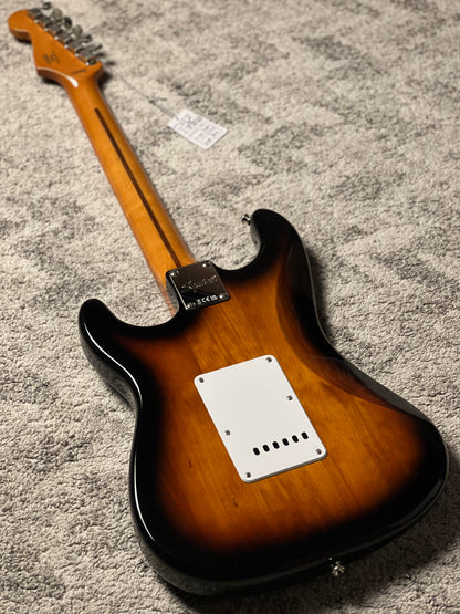Squier Classic Vibe 50s Stratocaster พร้อม Maple FB ใน 2-Tone Sunburst 