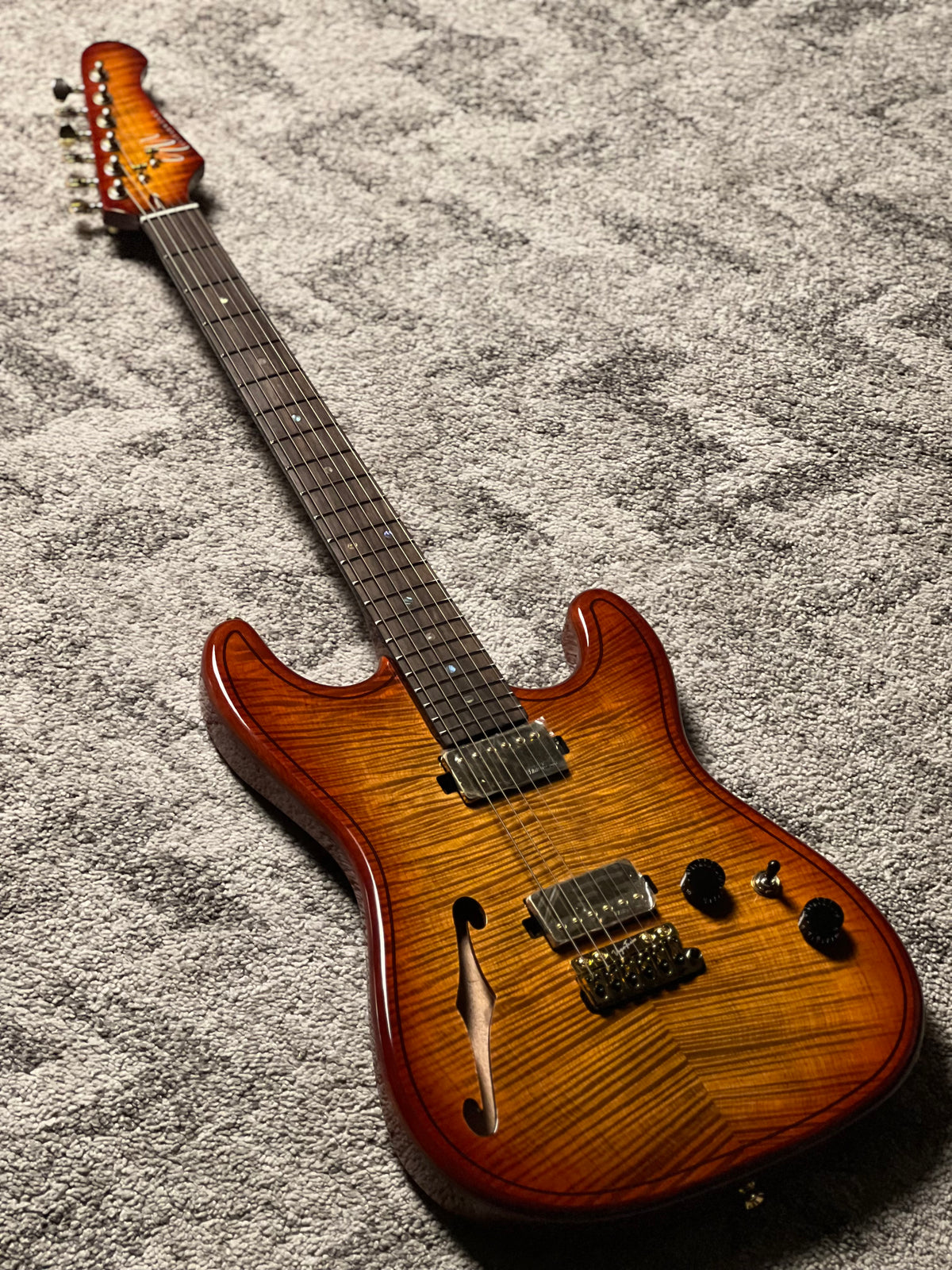 UW GuitarWorks Jazz Pop ST in Amber Burst