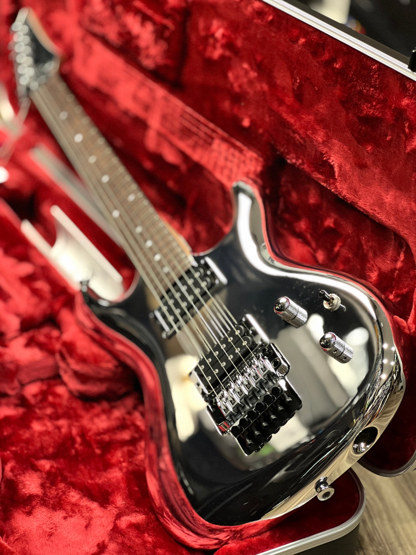 Ibanez JS3CR Joe Satriani Signature w/Case In Chrome Boy F2333534