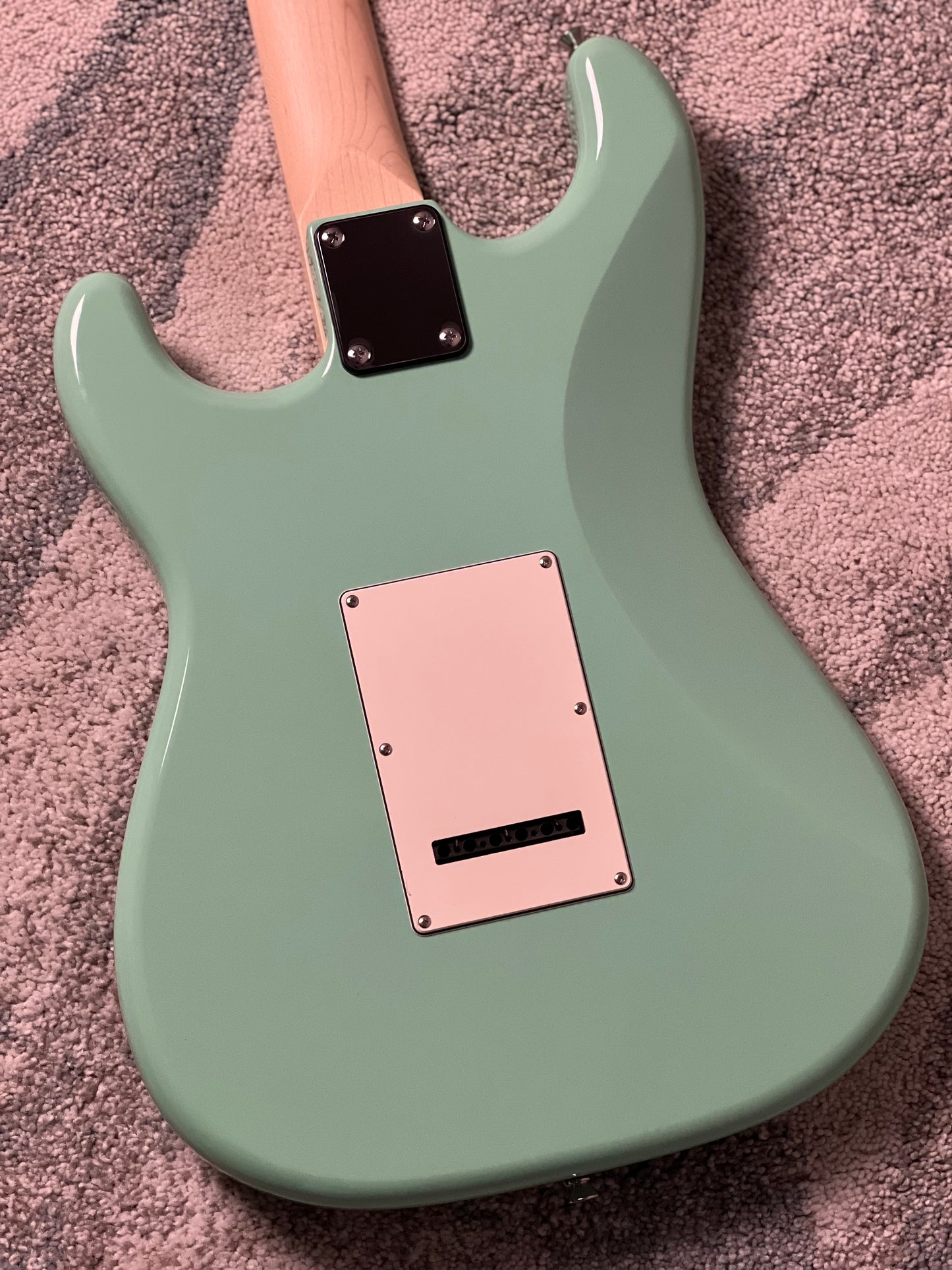 SLX Hawk Classic Essentials 22 HSS with Maple FB in Surf Green