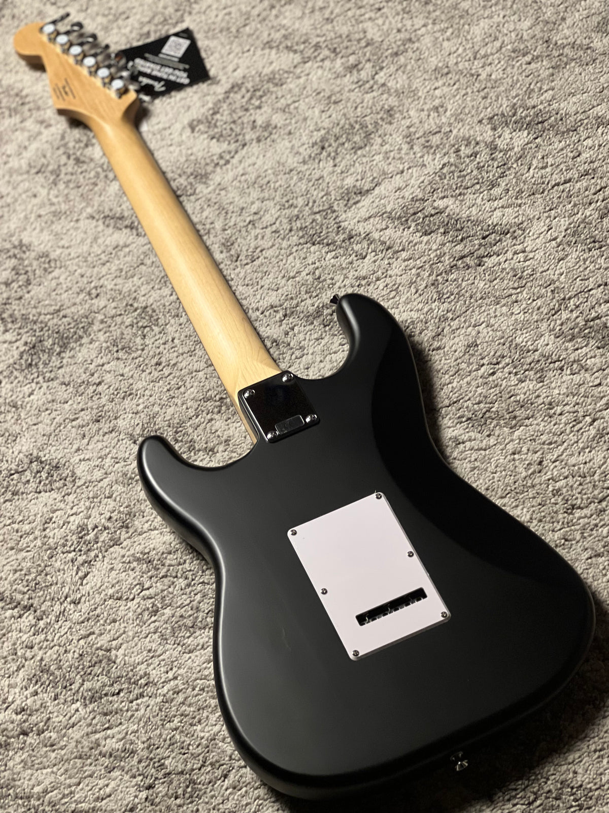 Squier Debut Series Stratocaster HSS with Laurel FB in Black