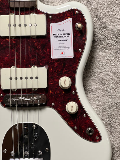 Fender Japan Traditional 60s Jazzmaster with RW FB in Olympic White JD26001565