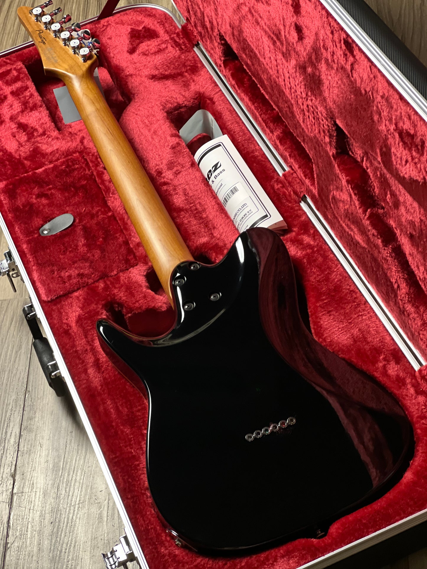 Ibanez Prestige AZS2209B in Black with Case F2315907