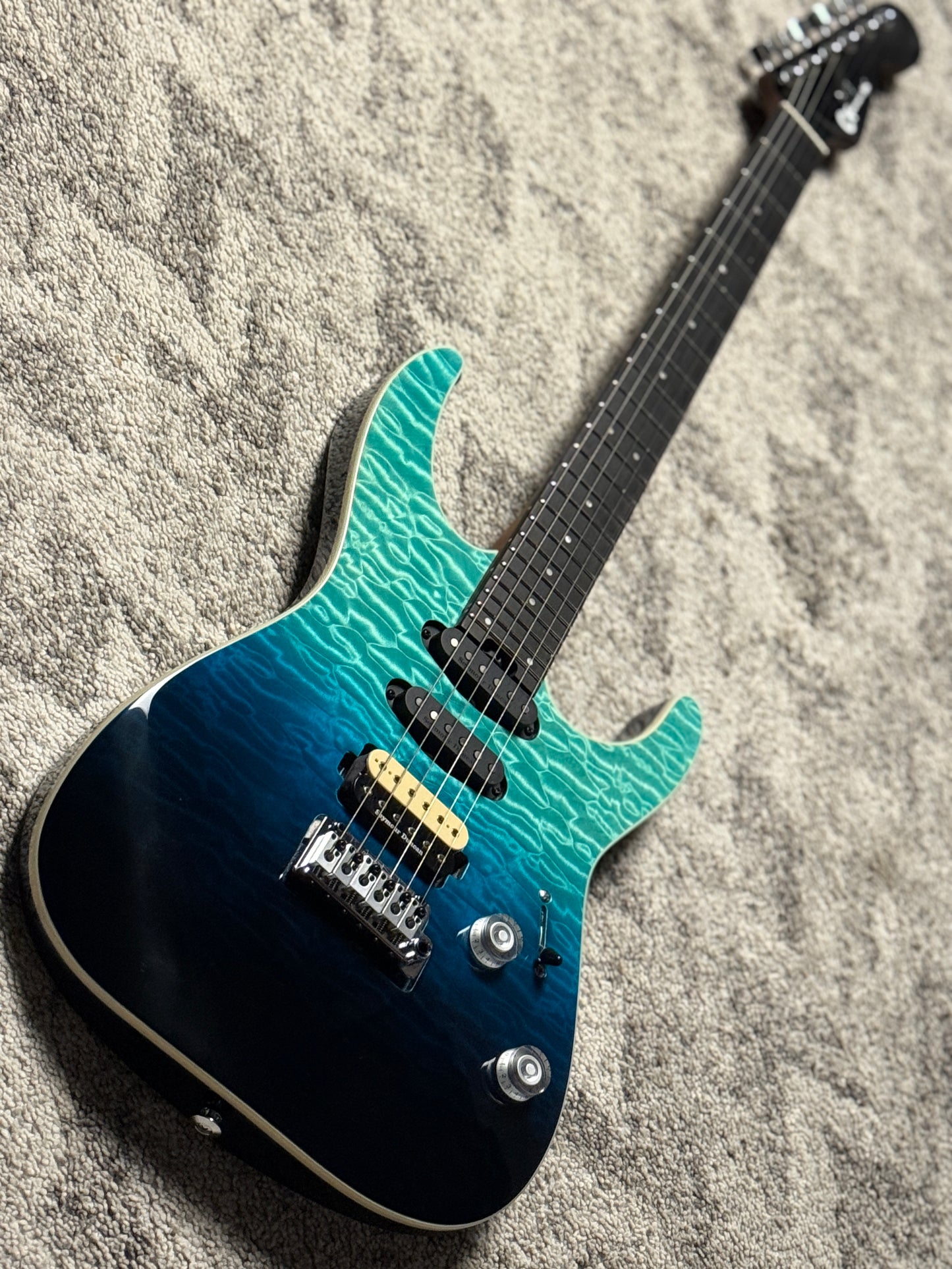 Charvel Pro-Mod Plus Dinky DK24 HSS QM in Blue Curaçao ICC2501088 (USED)