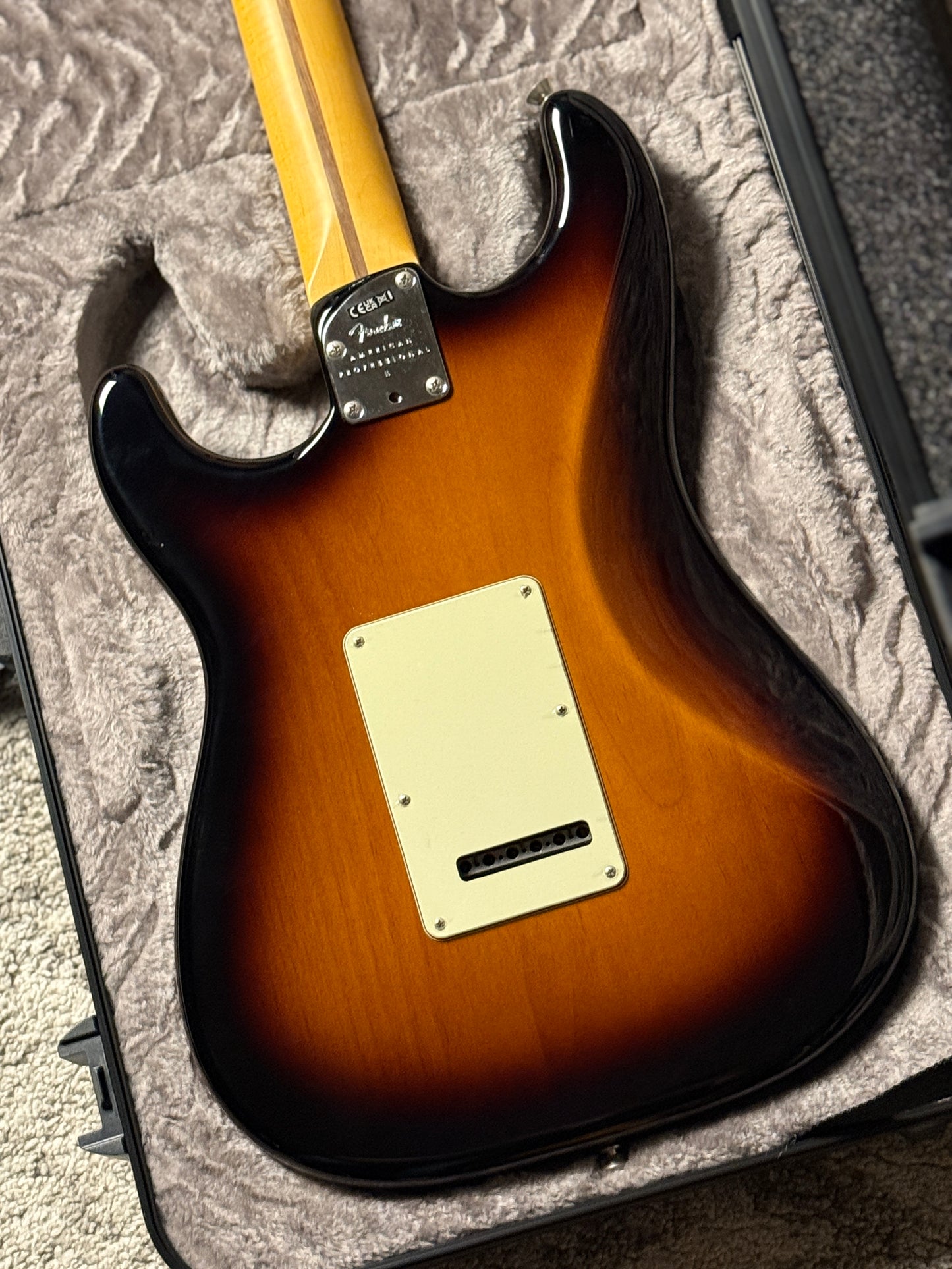Fender American Professional II Stratocaster with Maple FB Anniversary in 2-Color Sunburst US23087299