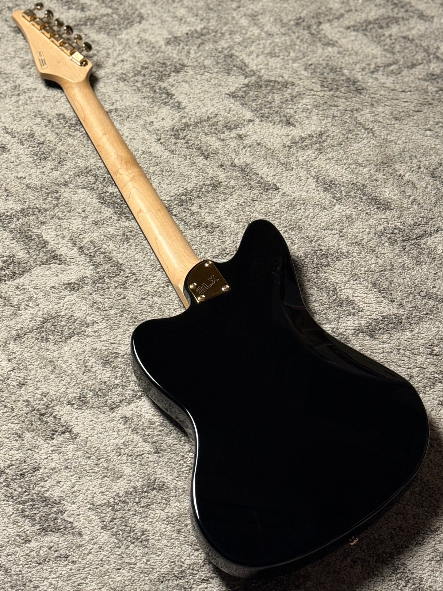 SLX Heron Classic P90 in Black with Gold Hardware