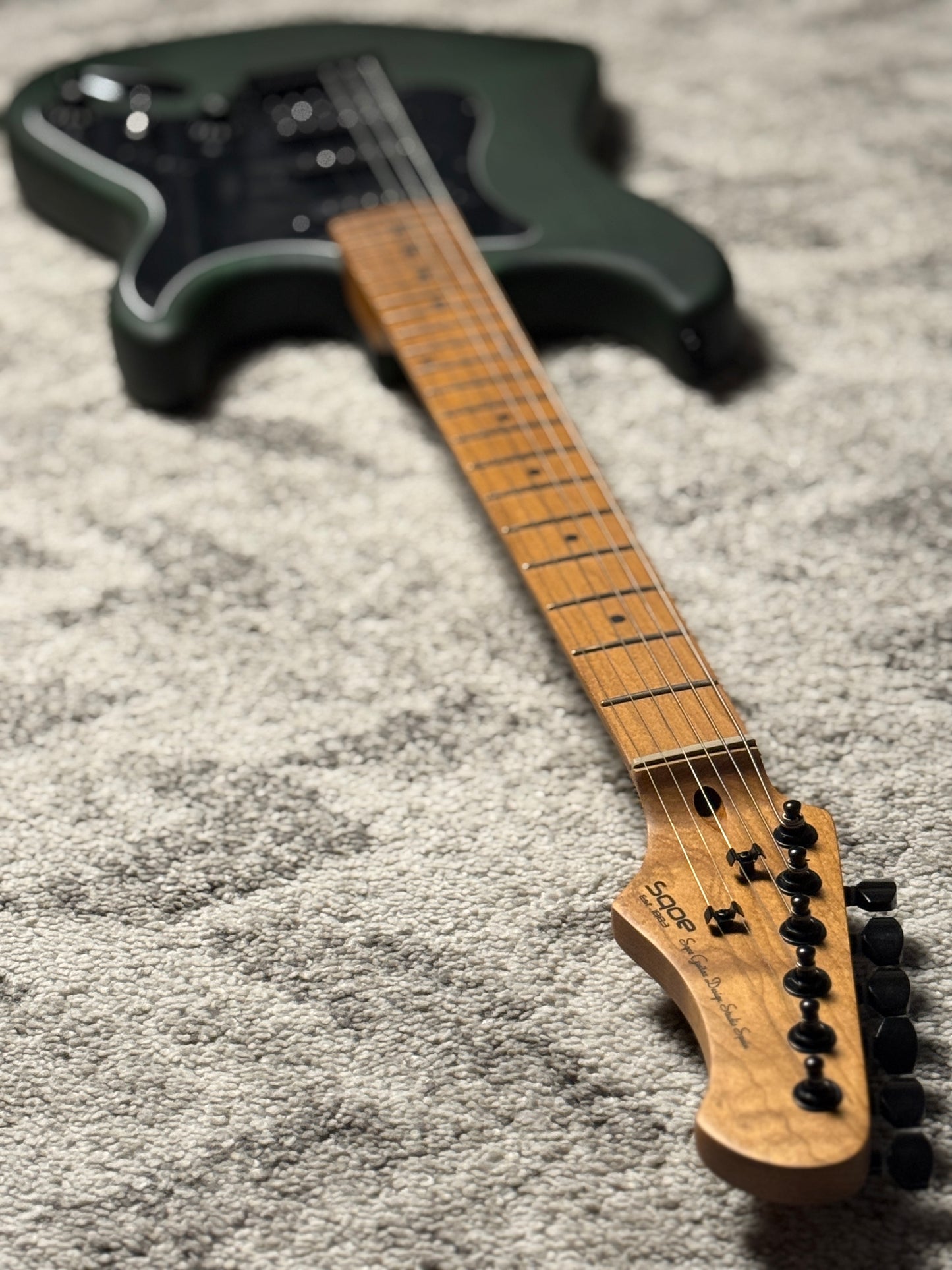 SQOE SEST650 GR HSS Ash Roasted Maple Series in Open Pore Green