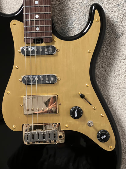Soloking MS-1 Classic MKII in Black Beauty Anodized Gold Pickguard with Rosewood FB JESCAR