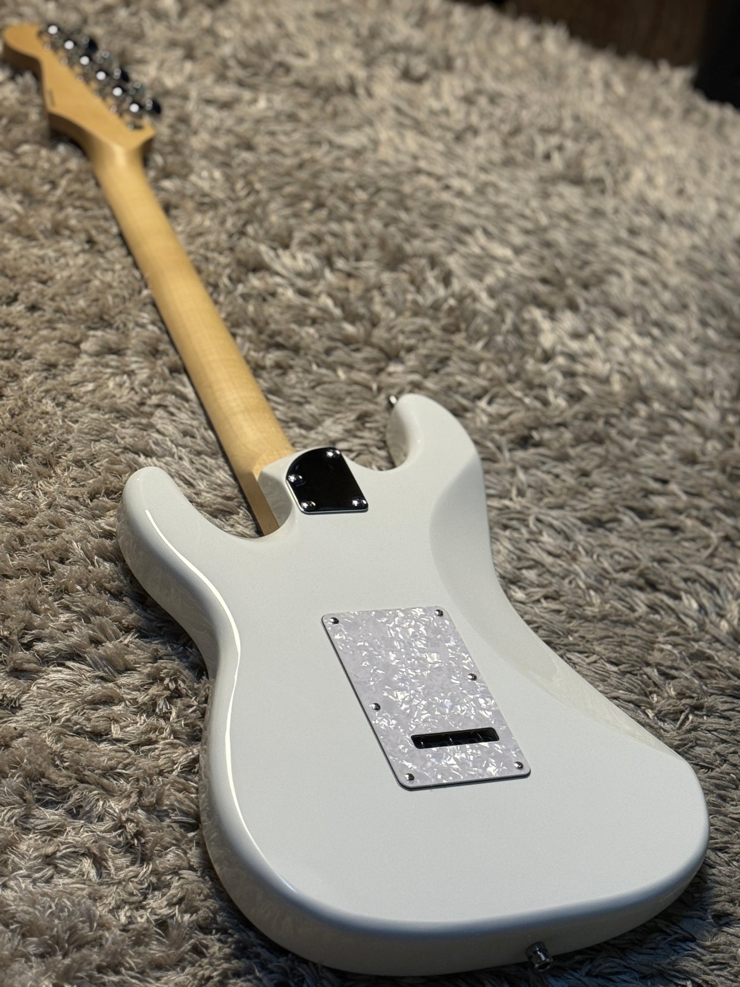 Dhatarattha Classic DST HSS in Larimar with Rosewood FB and Quilt Maple Top