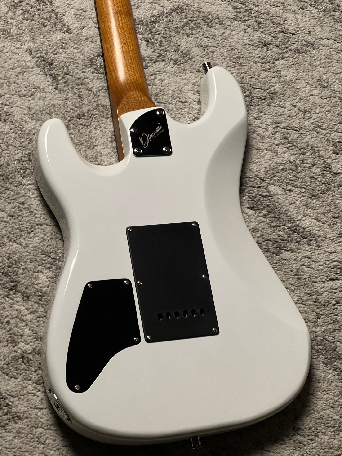 Dhatarattha Custom DST HH Quilt in Mint Green with Rosewood FB