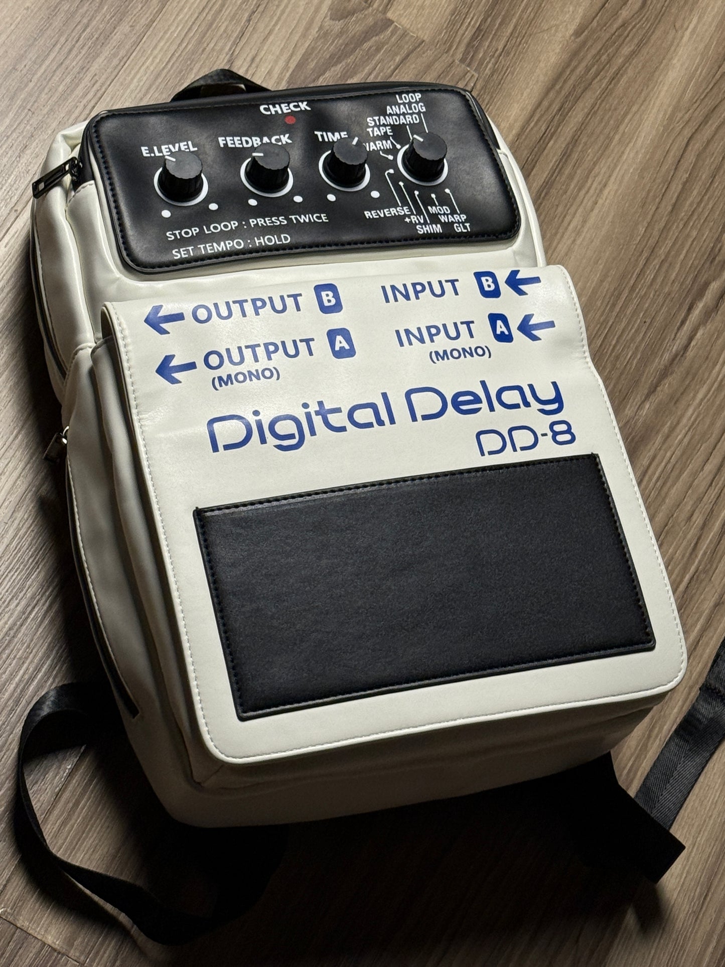 MOD Case Digital Delay Bag in White